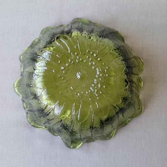 Indiana Glass Avocado Sunflower Lily Pons pattern glass bowl 3"x7" vintage MCM - Picture 4 of 8